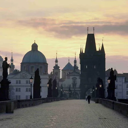 شقة King Wenceslas